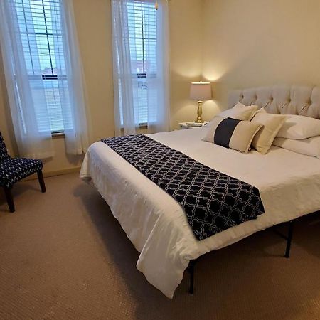 Old Fort Loft King & Queen Suites Nearest Accomodation To Marshals Museum Power Your Ev For Free! Fort Smith Kültér fotó
