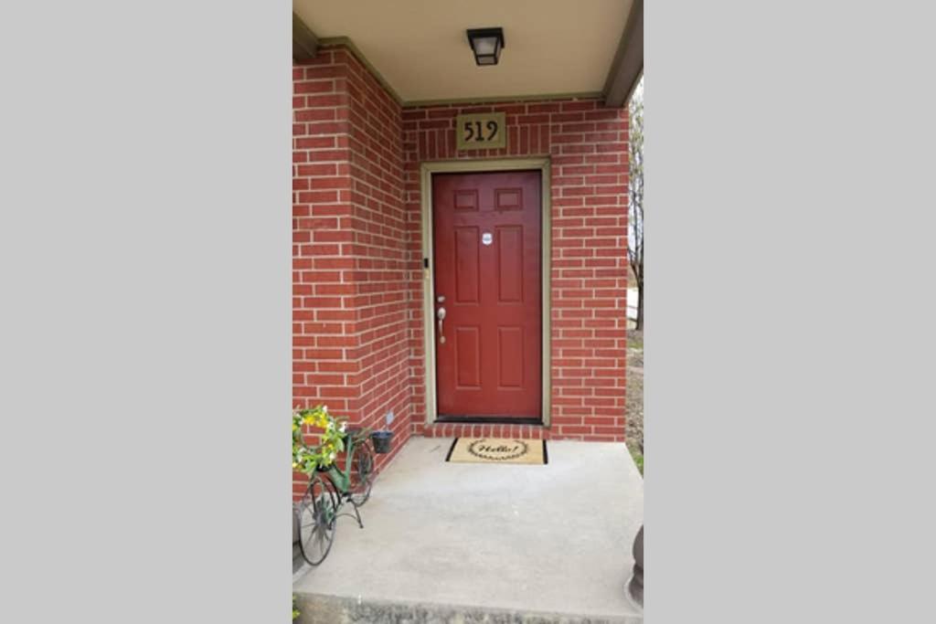 Old Fort Loft King & Queen Suites Nearest Accomodation To Marshals Museum Power Your Ev For Free! Fort Smith Kültér fotó